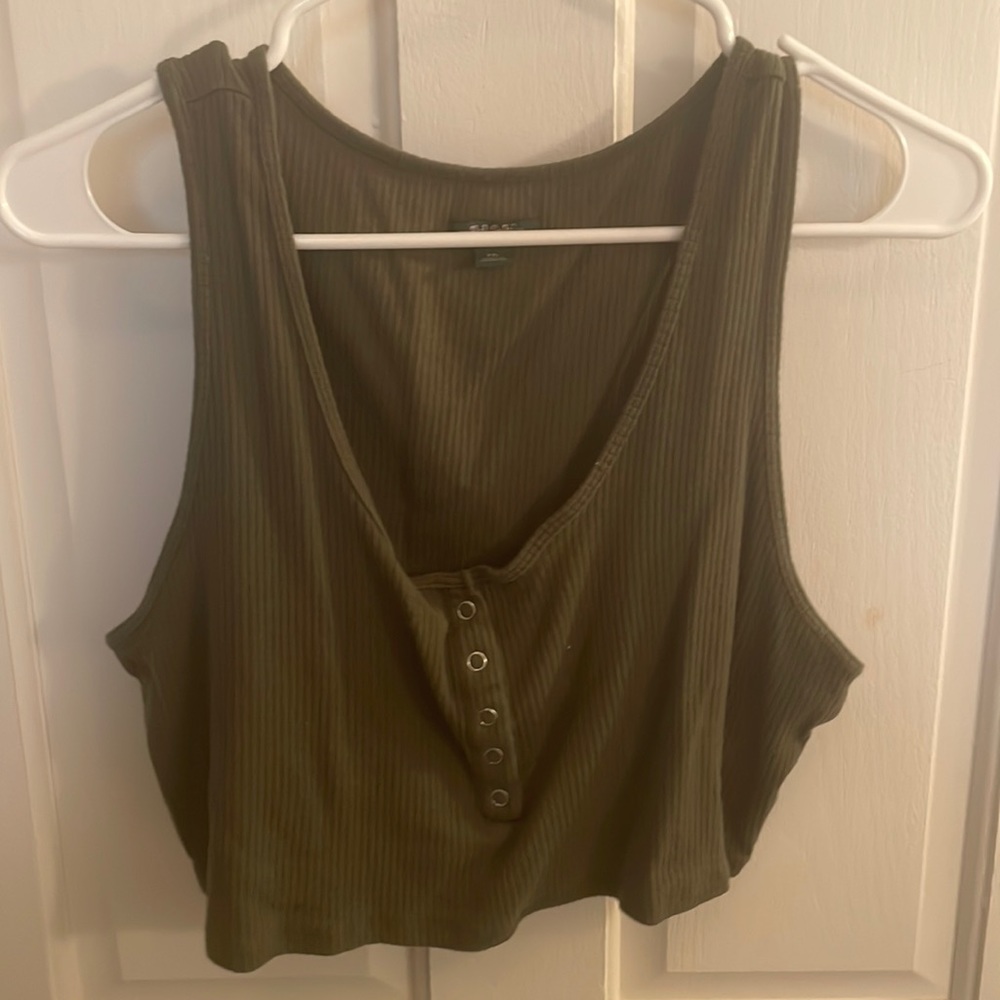 Cropped Tank Top